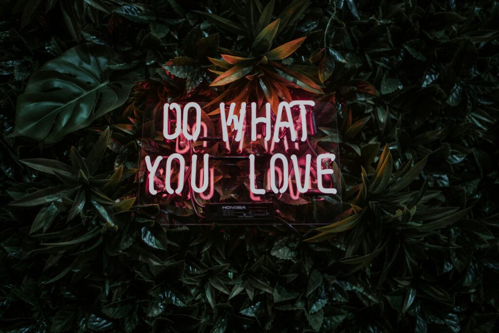 How Do You Know You Love Someone covering emotional connection, commitment, respect, and relationship growth.