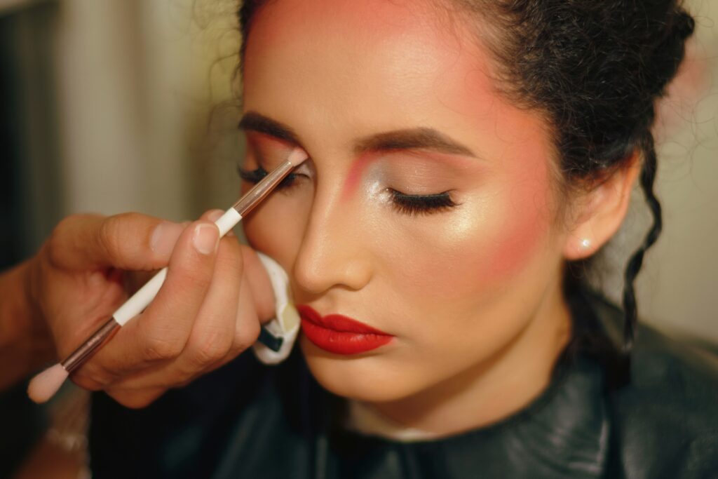 How to Avoid Cakey Makeup covering moisturizer, primer, foundation layering, powder application, and smooth makeup coverage.