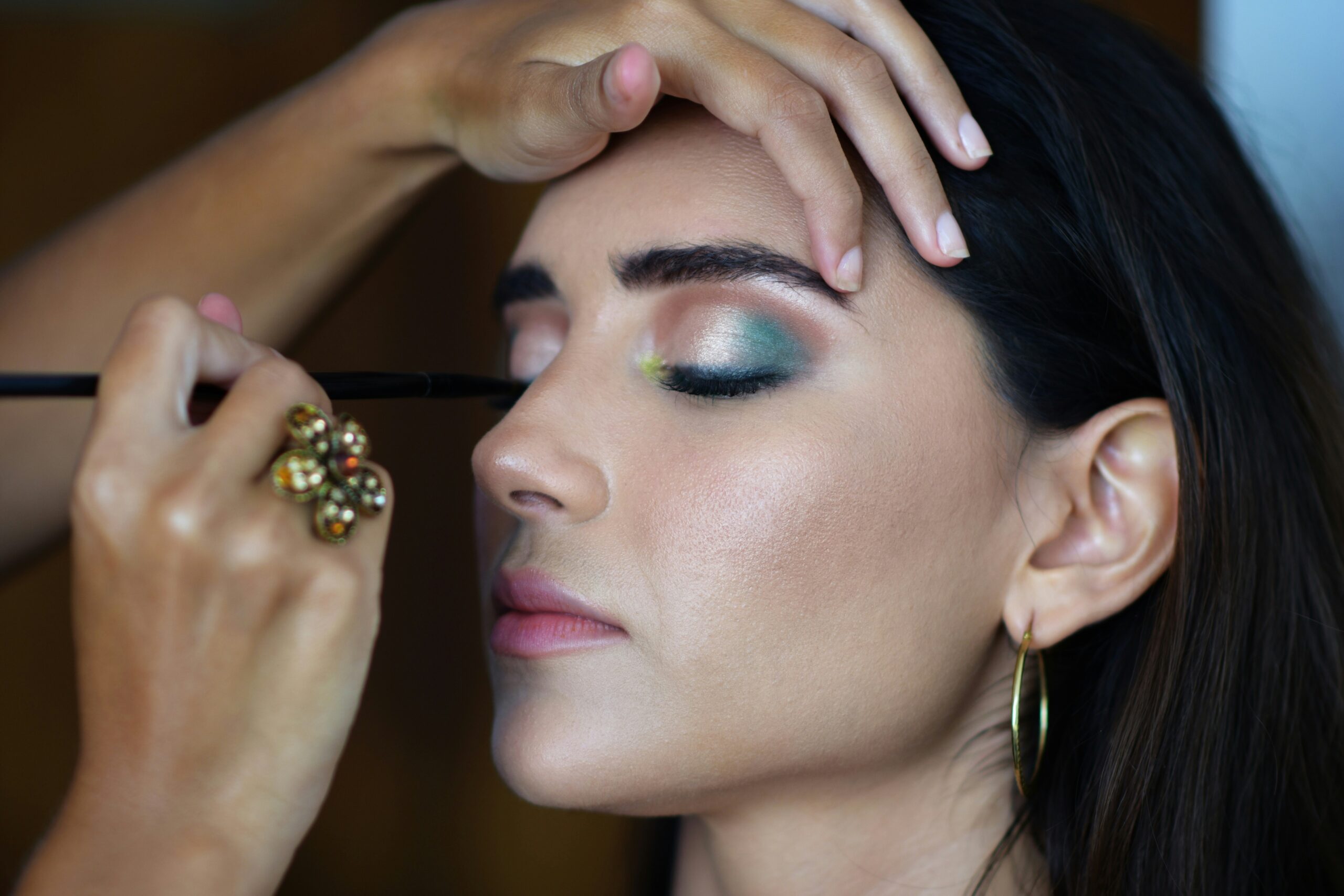 How to Avoid Cakey Makeup: 15 Expert Tips for a Smooth, Natural, and Long-Lasting Finish
