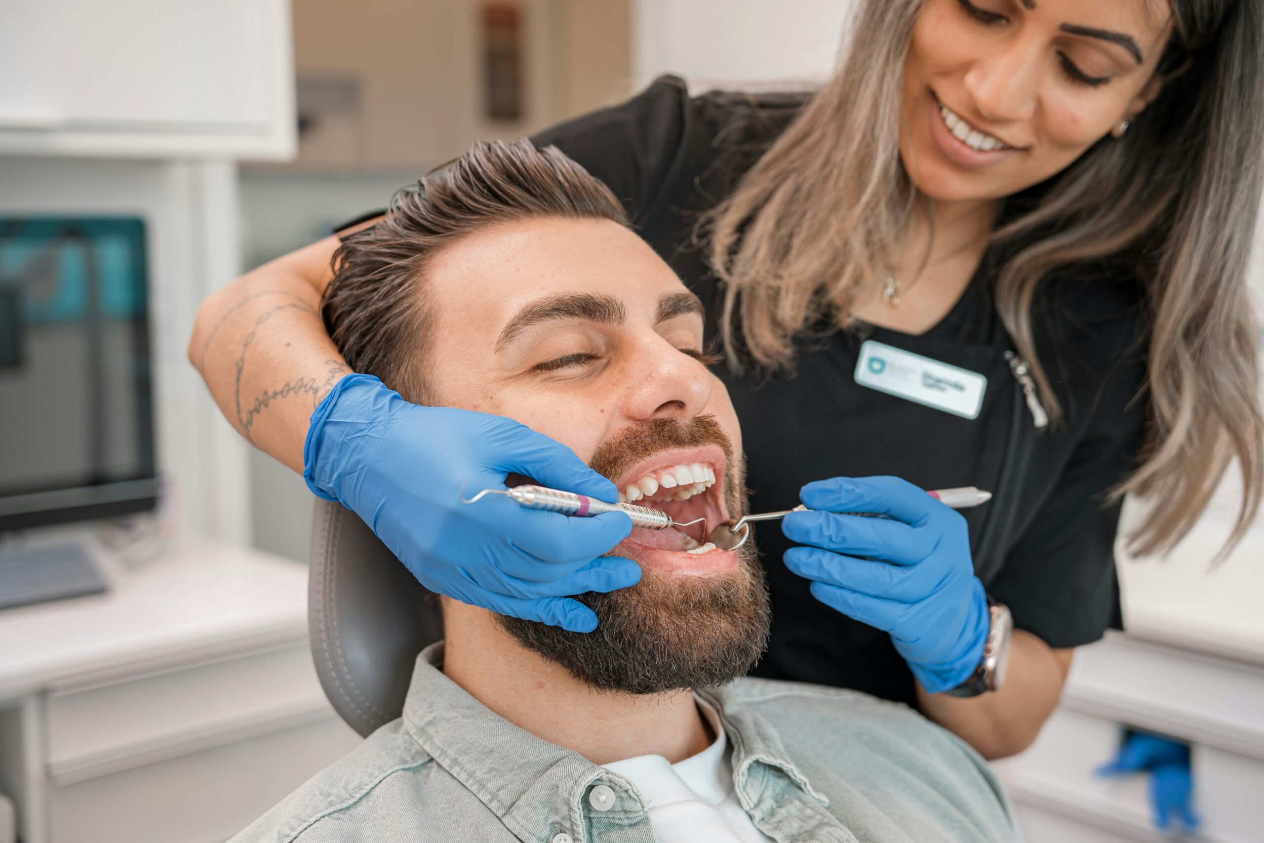 Dental Bonding featuring the procedure, benefits, treatment costs, aftercare, tooth repair, and cosmetic dentistry.
