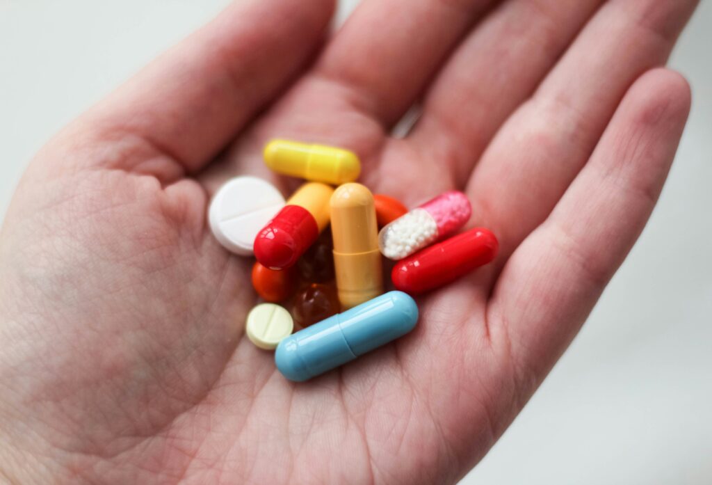 How to Take Prednisone 10mg for 5 Days guide to dosage instructions, treatment duration, side effects, precautions, and safe corticosteroid use.