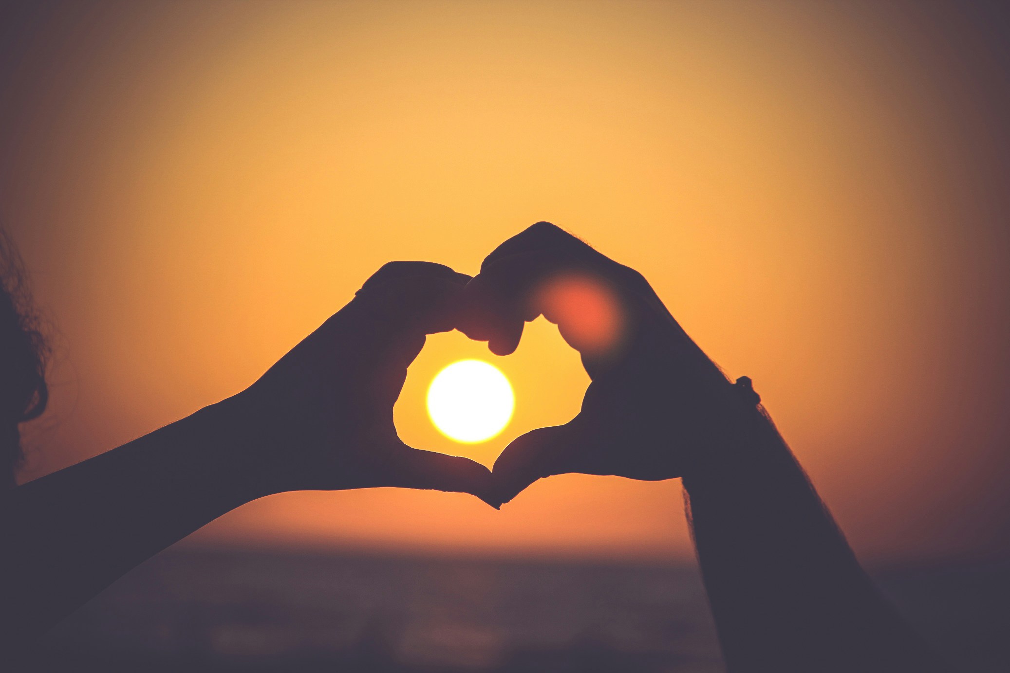 How Do You Know You Love Someone? 9 Powerful Signs, Common Mistakes, and Pro Tips Explained