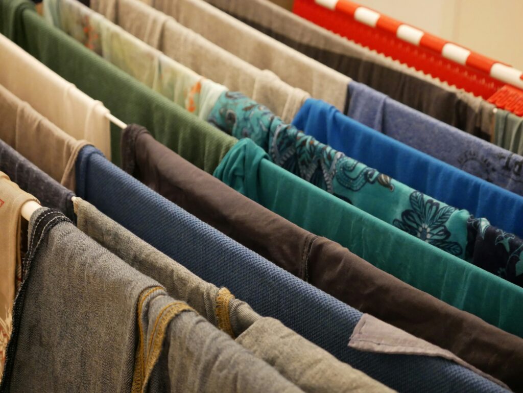 How to Get Urine Smell Out of Clothes guide to enzyme treatments, odor removal, soaking, washing, drying, and fresh-smelling fabric.