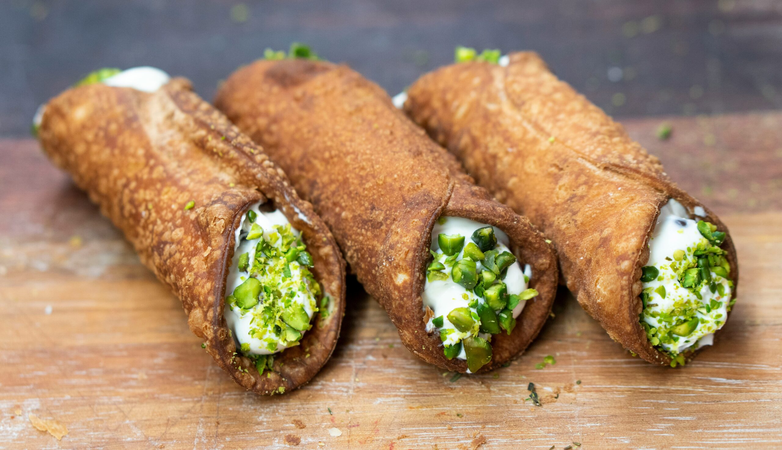 Authentic Italian cannoli filling recipe