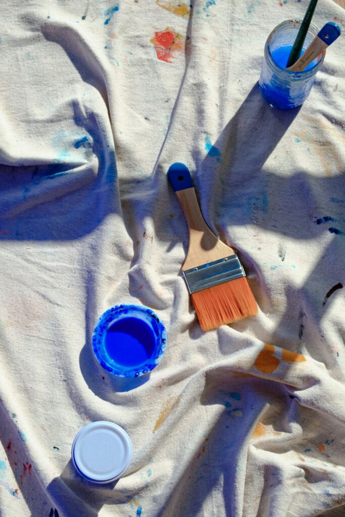How to Get Acrylic Paint Out of Carpet guide to paint stain removal, dried acrylic paint, gentle scraping, blotting, cleaning solutions, and carpet care.