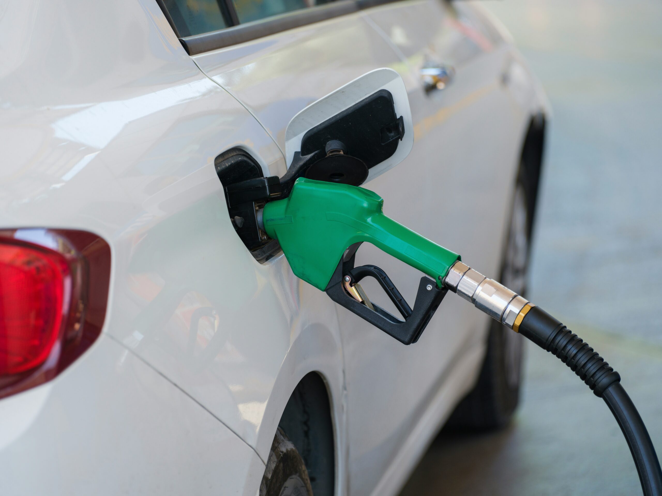 How to Get Gas Smell Out of Car: A Safe Guide to Finding and Removing Fuel Odors