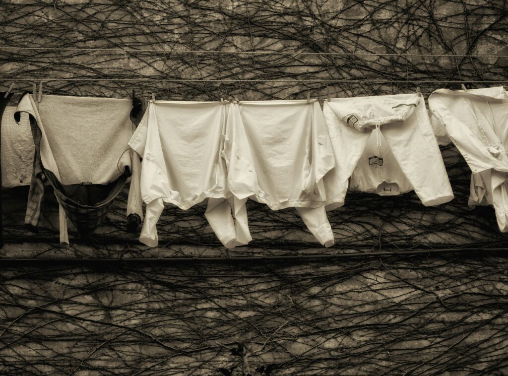How to Get Yellow Stains Out of White Shirts guide to yellow stain removal, soaking, stain treatment, laundry care, washing methods, and brighter white fabric.