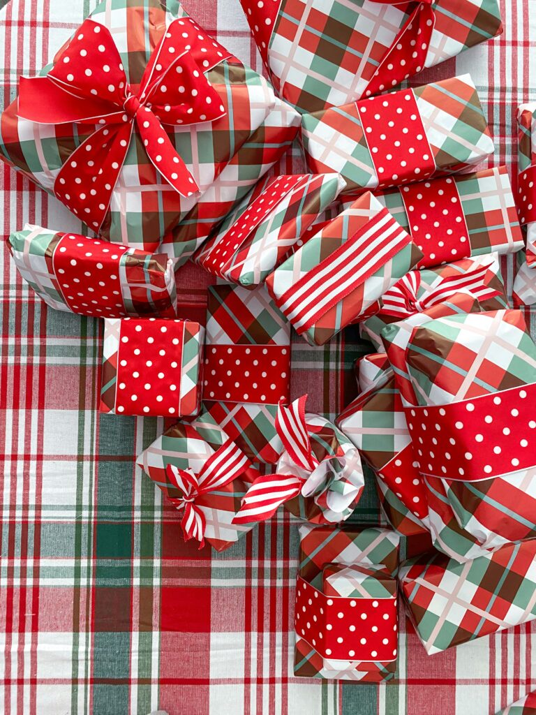 How to Make a Bow Out of Wrapping Paper guide to DIY bow styles, paper shaping, gift wrapping, decorative loops, and creative finishing touches.